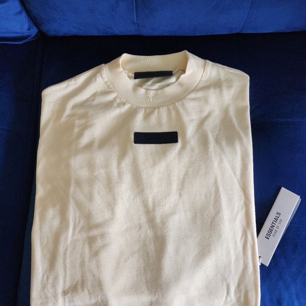 NWT Fear of GOD Tshirt - Picture 3 of 12